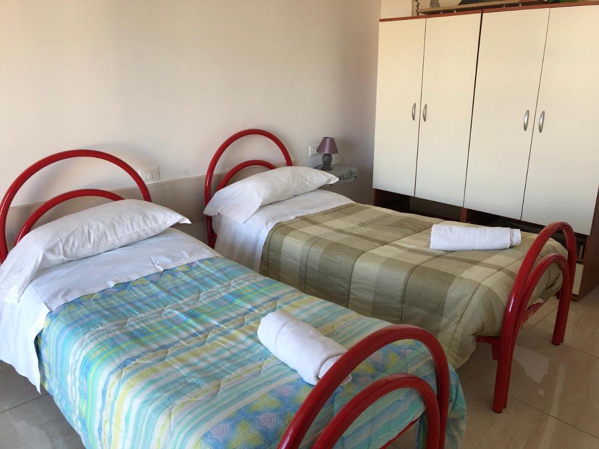 Attico Tacito Appartement Ventimiglia Buitenkant foto