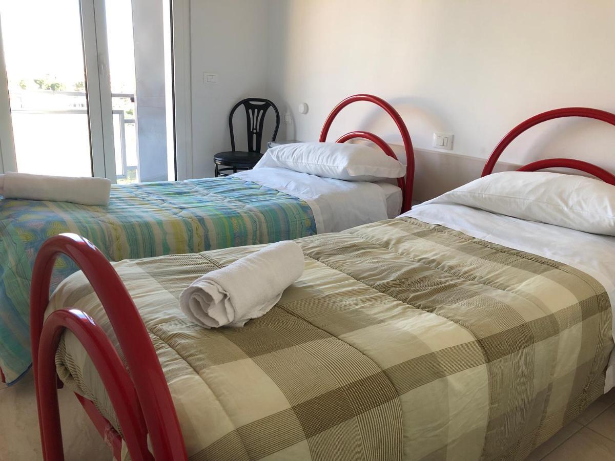 Attico Tacito Appartement Ventimiglia Buitenkant foto