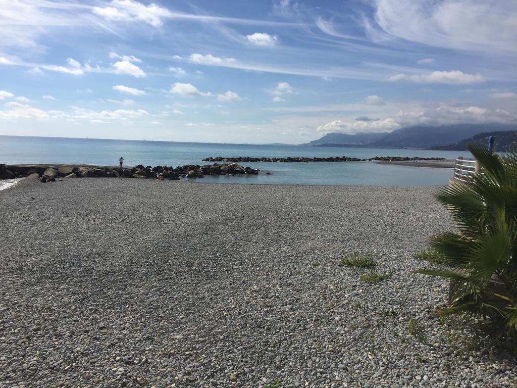Attico Tacito Appartement Ventimiglia Buitenkant foto